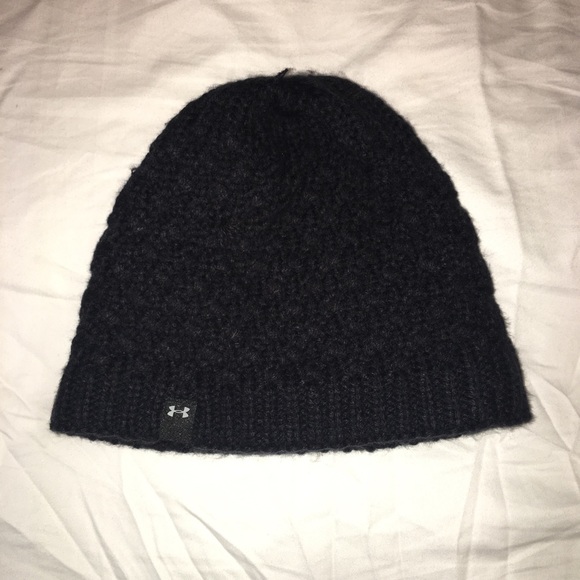 Under Armour Accessories - 🌸Under Armour Beanie 🌸
